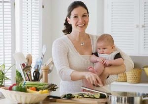 Гипоаллергенная диета для кормящих мам: как правильно питаться?